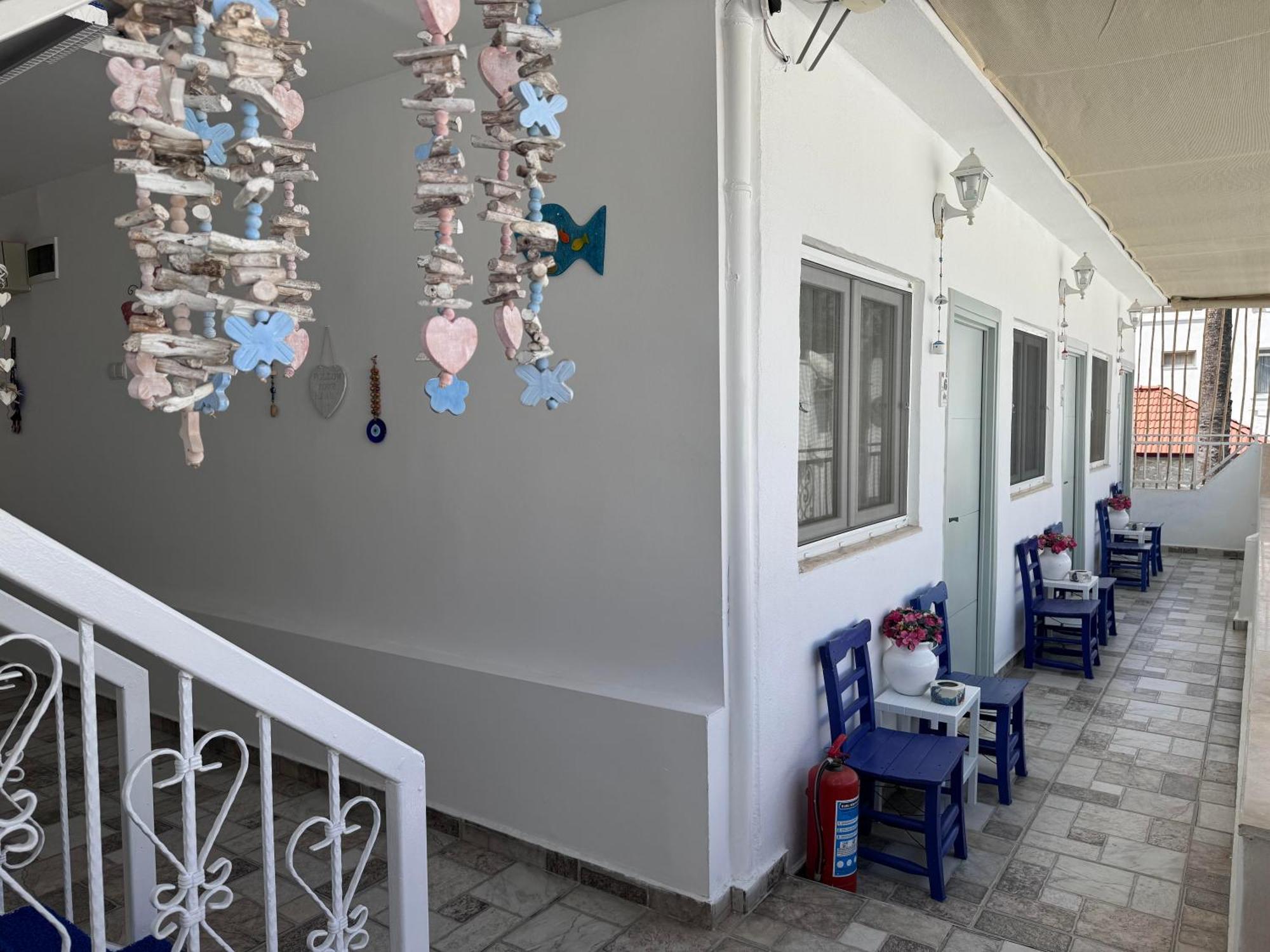 White And Blue Bodrum Exteriör bild